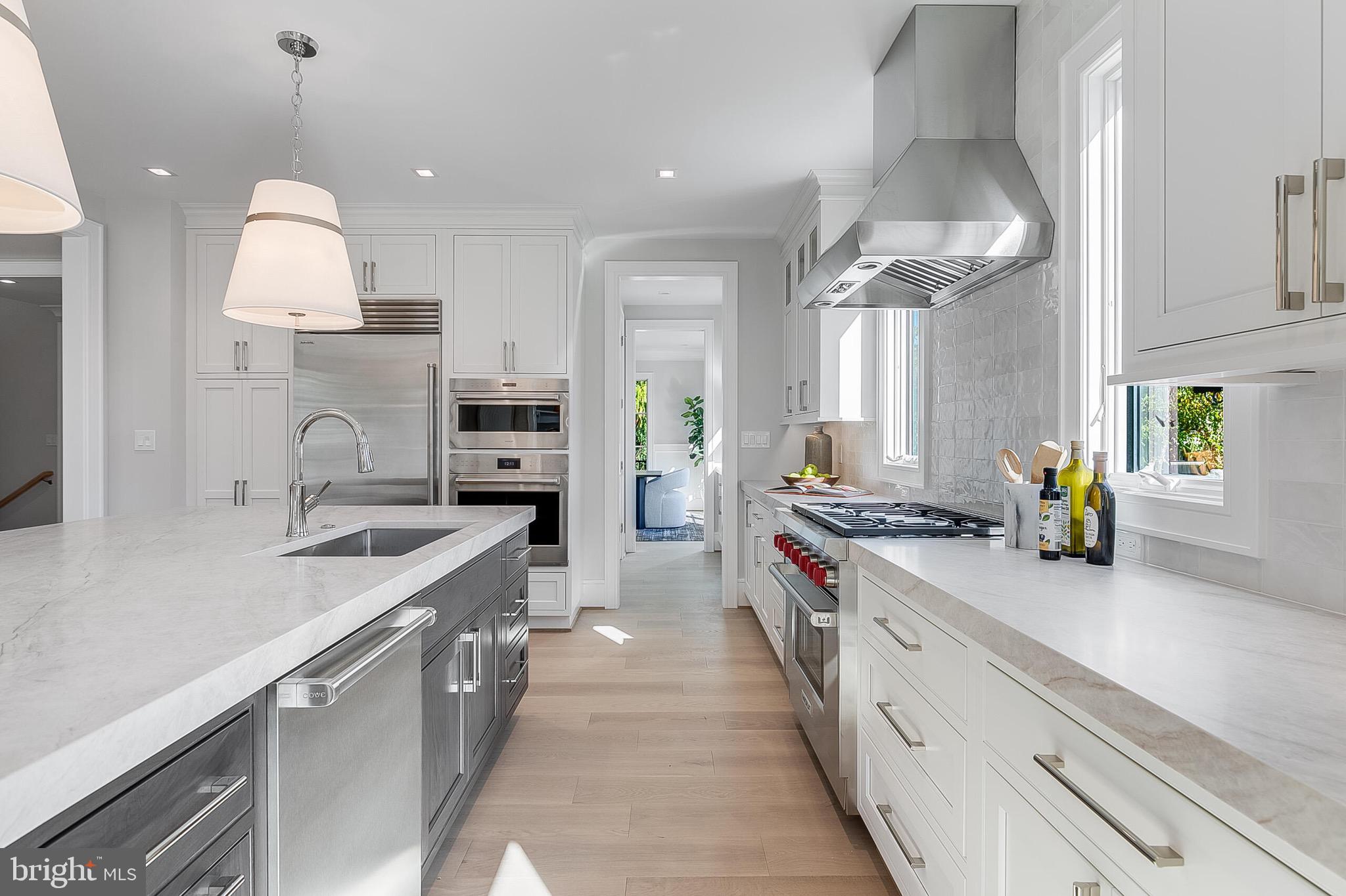 4102 18th Road North Arlington, VA 22207 - Photo 13 of 74