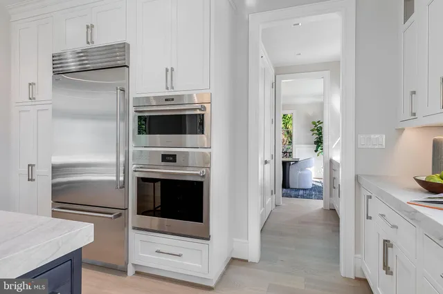 $2,850,000 | 4102 18th Road North, Arlington, VA 22207