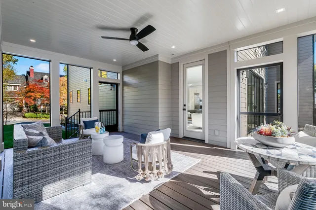 $2,850,000 | 4102 18th Road North, Arlington, VA 22207