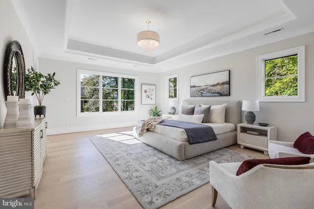 $2,850,000 | 4102 18th Road North, Arlington, VA 22207