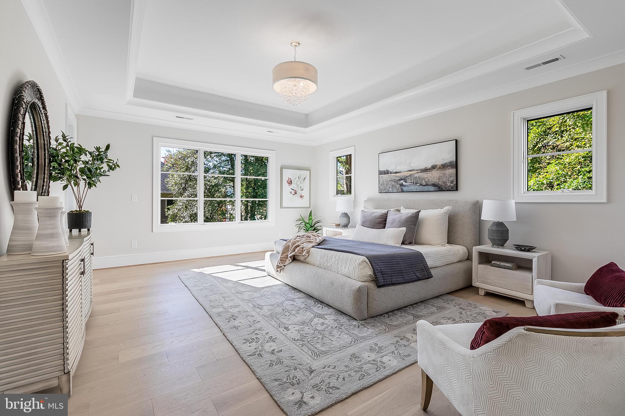 4102 18th Road North Arlington, VA 22207 - Photo 35 of 74 Primary suite