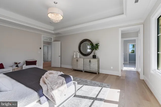 $2,850,000 | 4102 18th Road North, Arlington, VA 22207