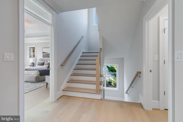 $2,850,000 | 4102 18th Road North, Arlington, VA 22207