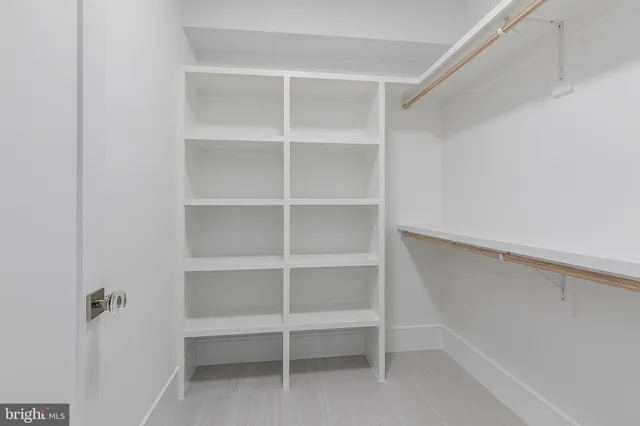 $2,850,000 | 4102 18th Road North, Arlington, VA 22207