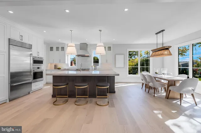 $2,850,000 | 4102 18th Road North, Arlington, VA 22207