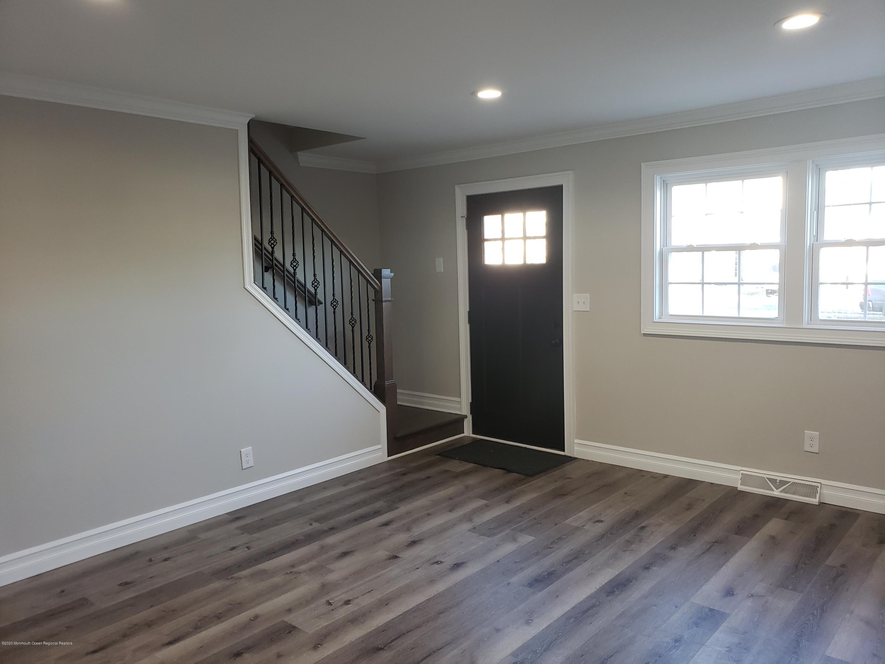 38 Appleton Drive Hazlet, NJ 07730 - Photo 3 of 21 20200208_080206