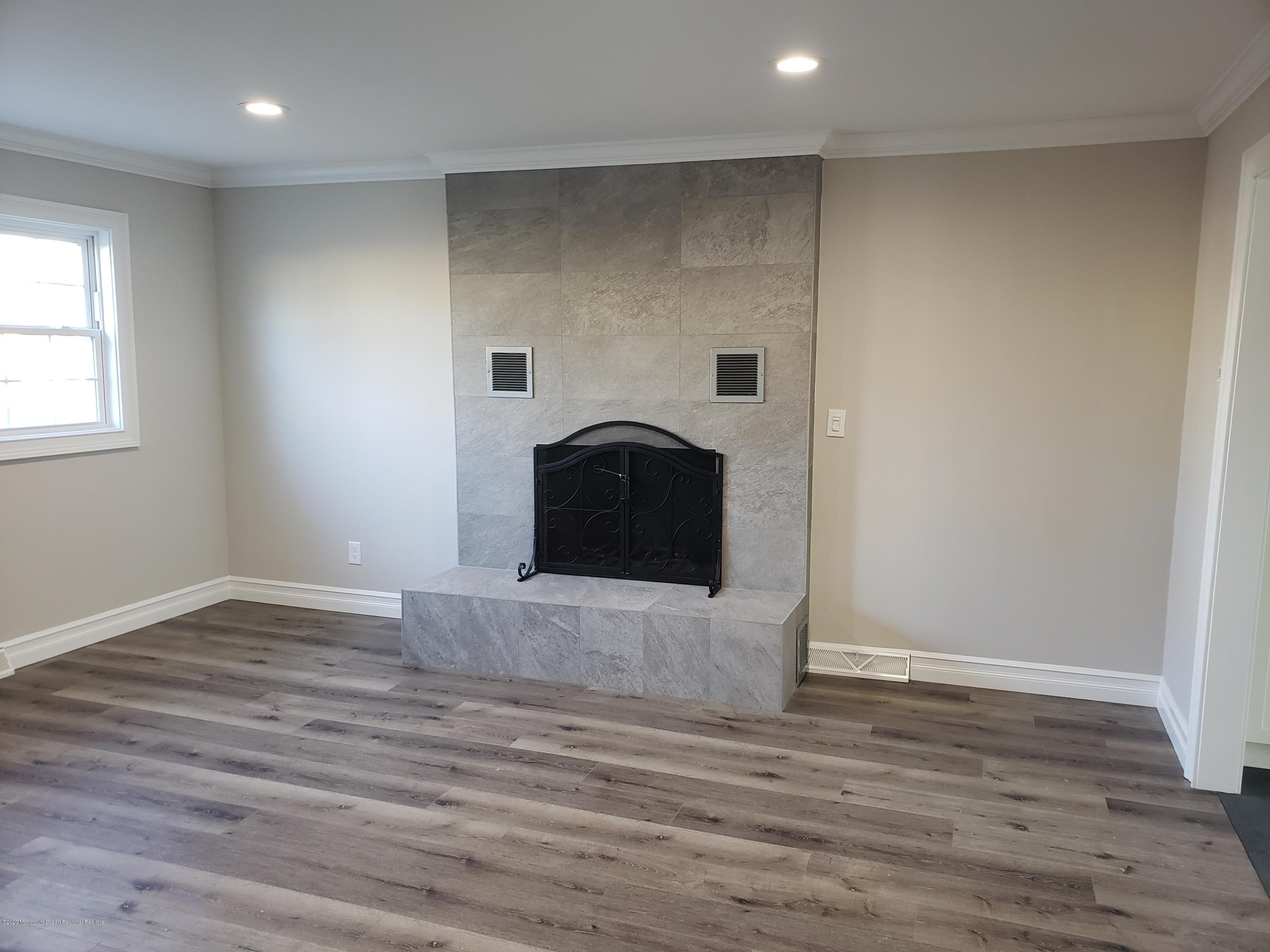 38 Appleton Drive Hazlet, NJ 07730 - Photo 4 of 21 20200208_080155