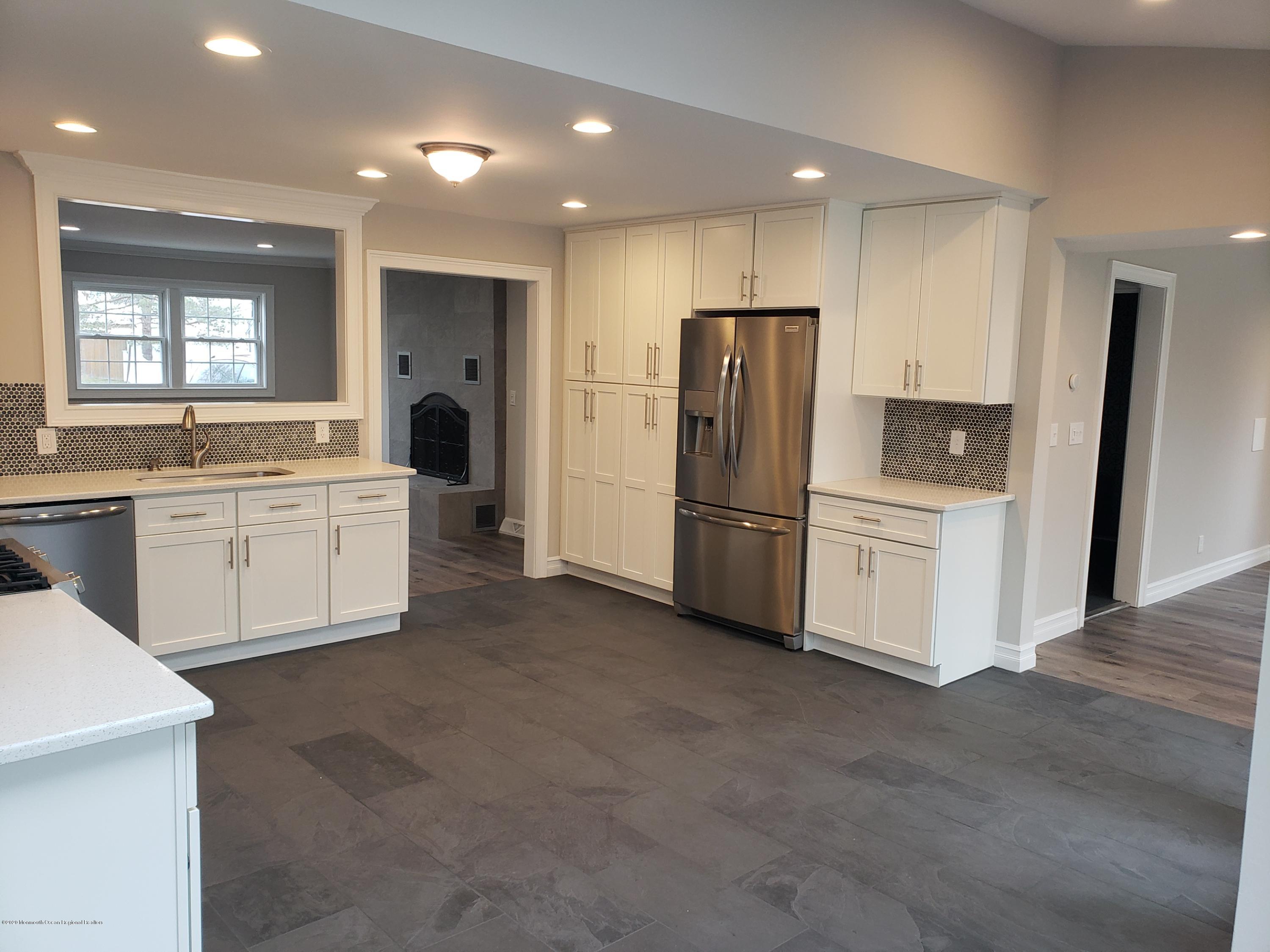 38 Appleton Drive Hazlet, NJ 07730 - Photo 10 of 21 20200205_112432