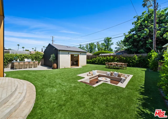 $13,600 | 14742 Weddington Street, Sherman Oaks, CA 91411