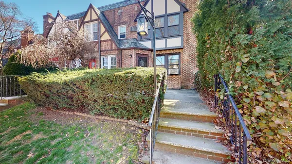 $6,000 | 68-24 Juno Street | Forest Hills