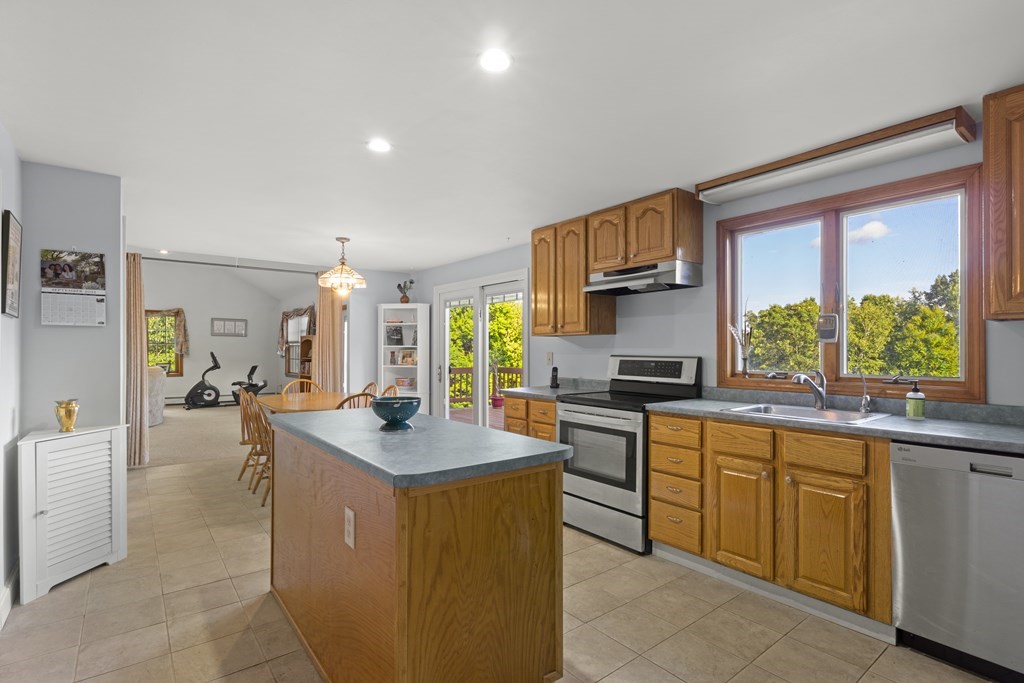 77 Slough Road Harvard, MA 01451 - Photo 12 of 36