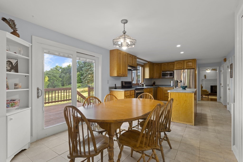 77 Slough Road Harvard, MA 01451 - Photo 15 of 36