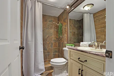 $849,500 | 15192 Rockland Road, Libertyville, IL 60048