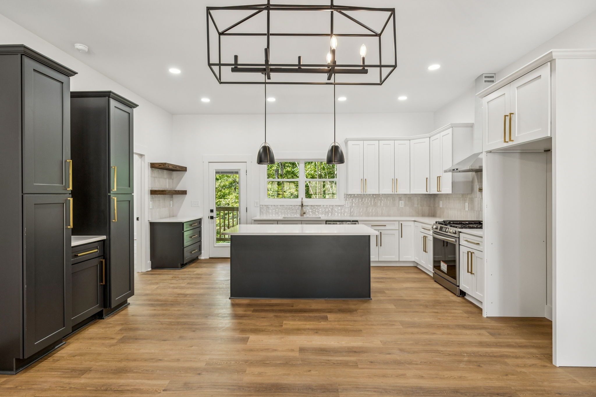 304 Cherokee Drive White Bluff, TN 37187 - Photo 3 of 29