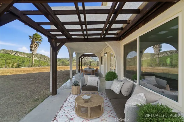 a house view with a outdoor space