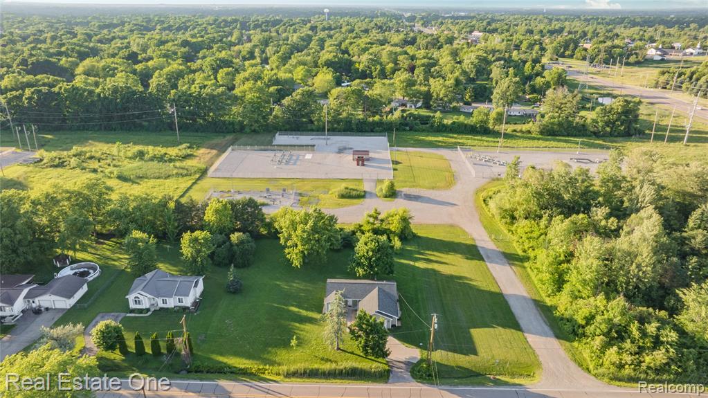 2479 Gibson Road Grand Blanc, MI 48439 - Photo 7 of 55