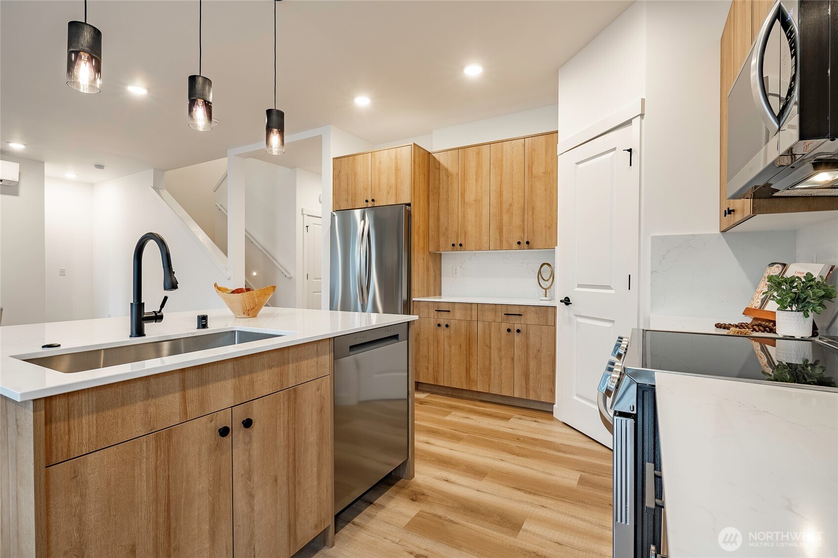 2999 Cedar View Road Blaine, WA 98230 - Photo 11 of 37