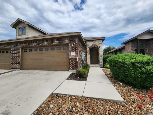 $1,495 | 697 Creekside Circle, New Braunfels, TX 78130