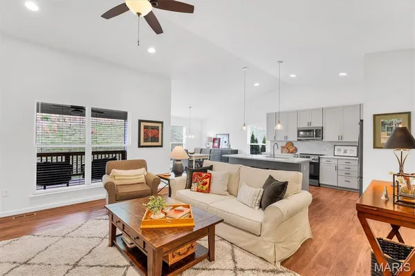 $379,000 | 1534 Cascade Lane, Eureka, MO 63025