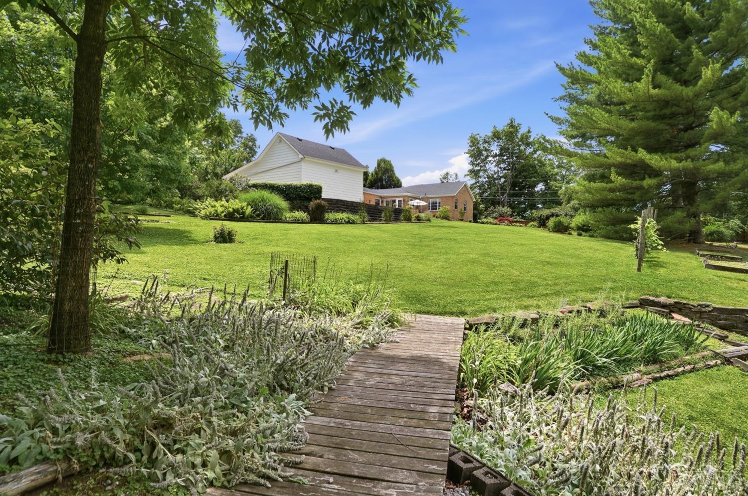 6596 Springdale Road Cincinnati, OH 45247 - Photo 62 of 81
