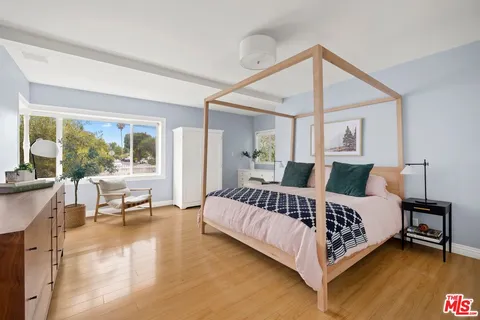 $2,250,000 | 5130 Woodley Avenue, Encino, CA 91436