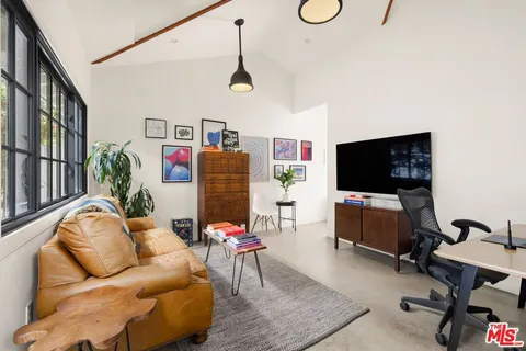 $2,250,000 | 5130 Woodley Avenue, Encino, CA 91436