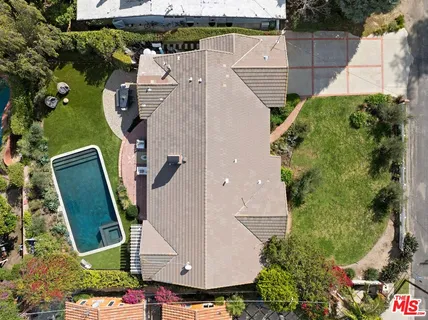 $2,250,000 | 5130 Woodley Avenue, Encino, CA 91436