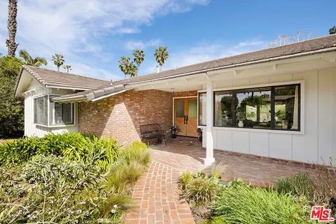 $2,250,000 | 5130 Woodley Avenue, Encino, CA 91436