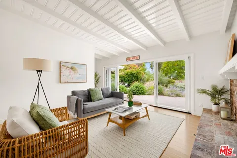 $2,250,000 | 5130 Woodley Avenue, Encino, CA 91436