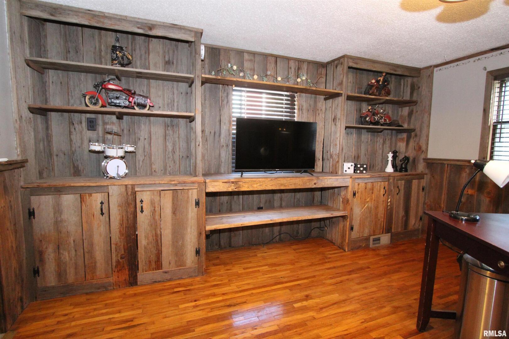 1316 Florence Avenue Clinton, IA 52732 - Photo 16 of 28