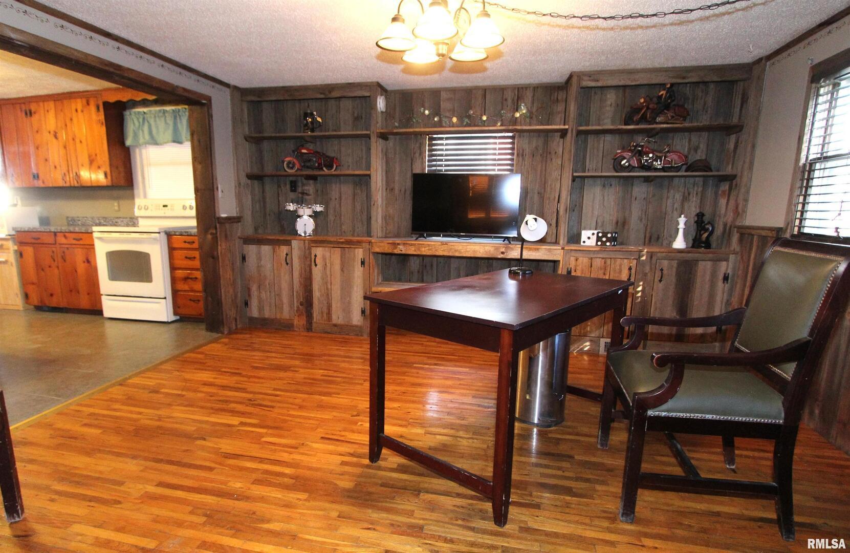 1316 Florence Avenue Clinton, IA 52732 - Photo 17 of 28