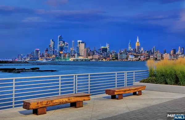 $1,190,000 | 20 Newport Parkway, Unit 2311, Jersey City, NJ 07310