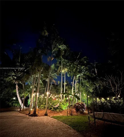 $2,199,999 | 11003 Southwest 77th Ct Circle, Pinecrest, FL 33156