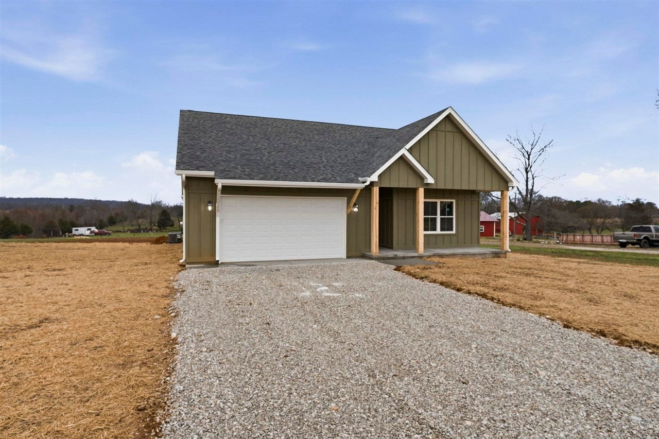 1152 Mount Olivet Road Bowling Green, KY 42101 - Photo 2 of 24 Gallery Image 2