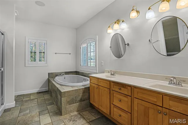 $865,000 | 109 Yorkshire Court, Troy, IL 62294