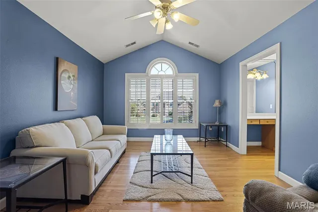 $865,000 | 109 Yorkshire Court, Troy, IL 62294