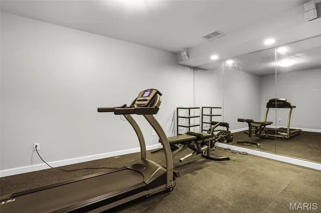 $865,000 | 109 Yorkshire Court, Troy, IL 62294