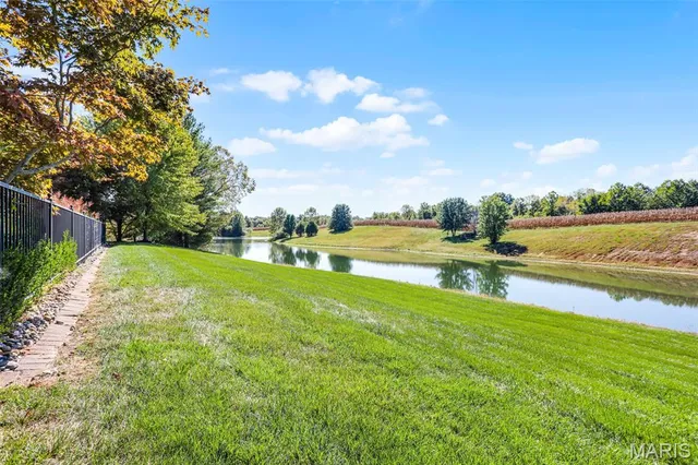 $865,000 | 109 Yorkshire Court, Troy, IL 62294