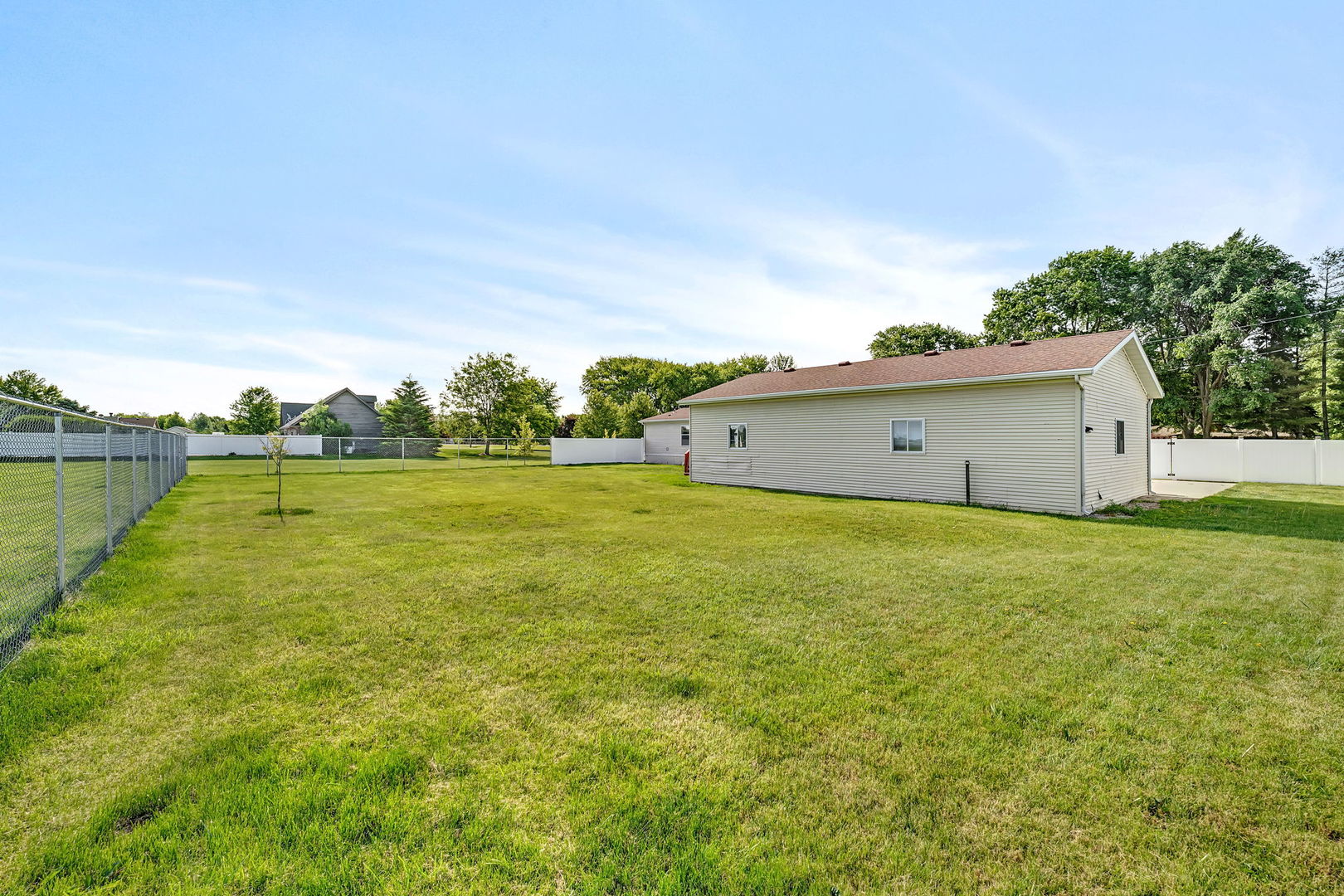 1931 North 31st Road Ottawa, IL 61350 - Photo 31 of 44