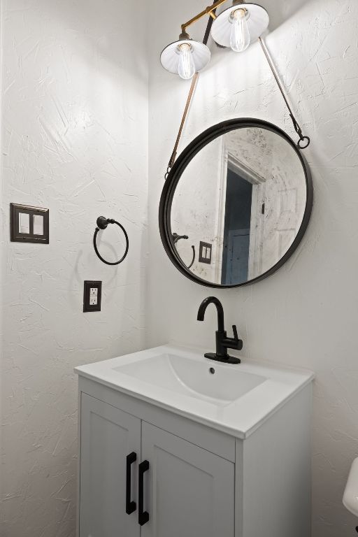 2137 Rivina Drive Austin, TX 78733 - Photo 25 of 39 Powder bath on 1st floor