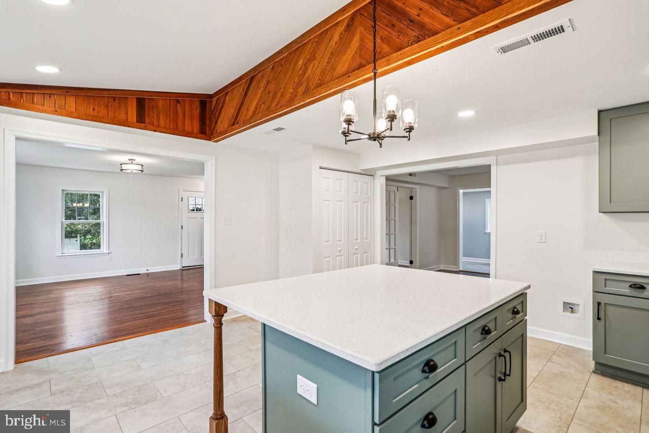 19452 Garretts Mill Road Knoxville, MD 21758 - Photo 13 of 48