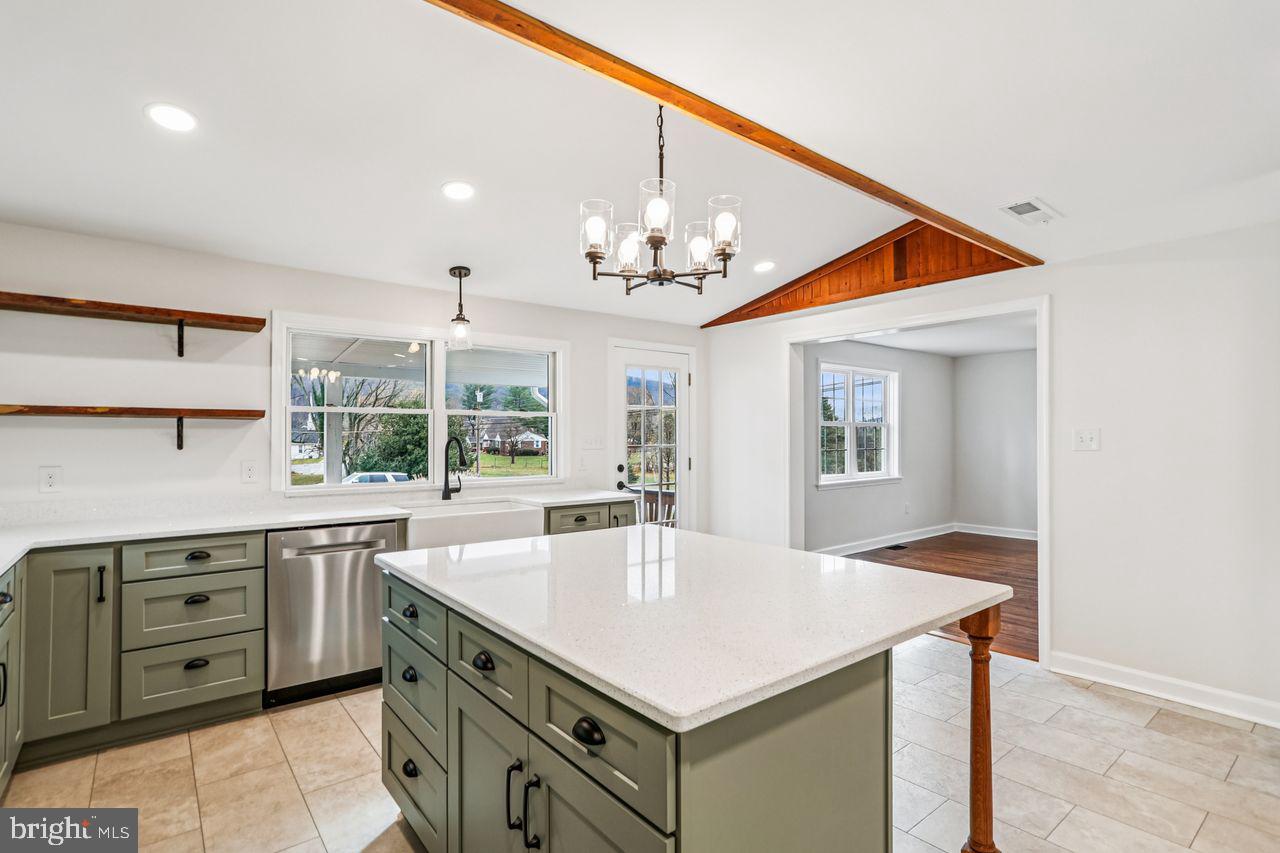 19452 Garretts Mill Road Knoxville, MD 21758 - Photo 3 of 48