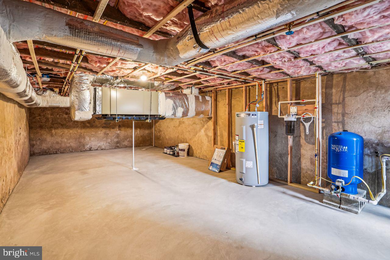 19452 Garretts Mill Road Knoxville, MD 21758 - Photo 37 of 48 Outside access basement