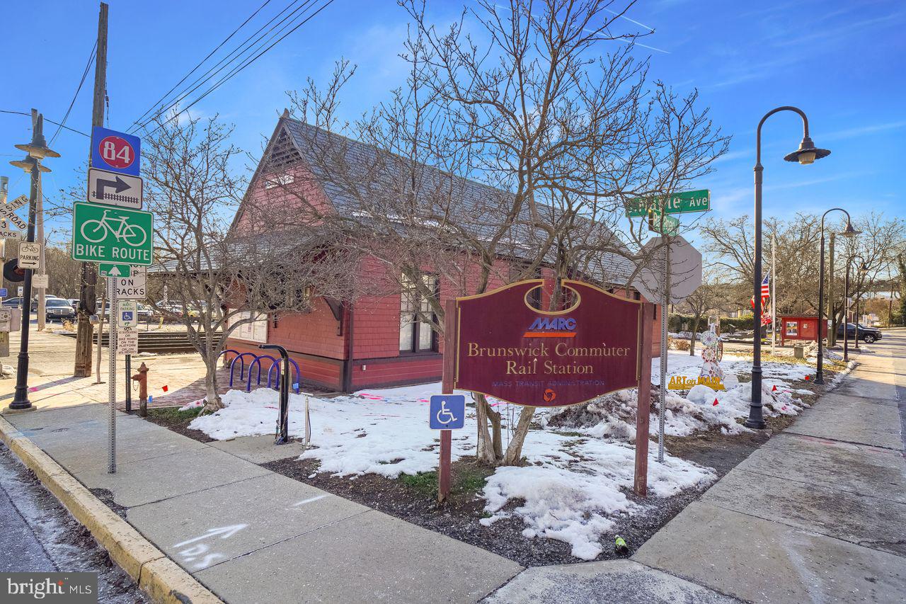 19452 Garretts Mill Road Knoxville, MD 21758 - Photo 47 of 48 Commuter Station