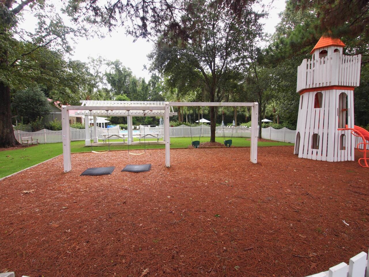 178 Brady Street Charleston, SC 29492 - Photo 31 of 36 P1019971