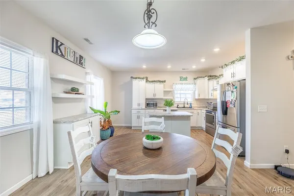 $229,900 | 220 Ripley 160e-8, Doniphan, MO 63935