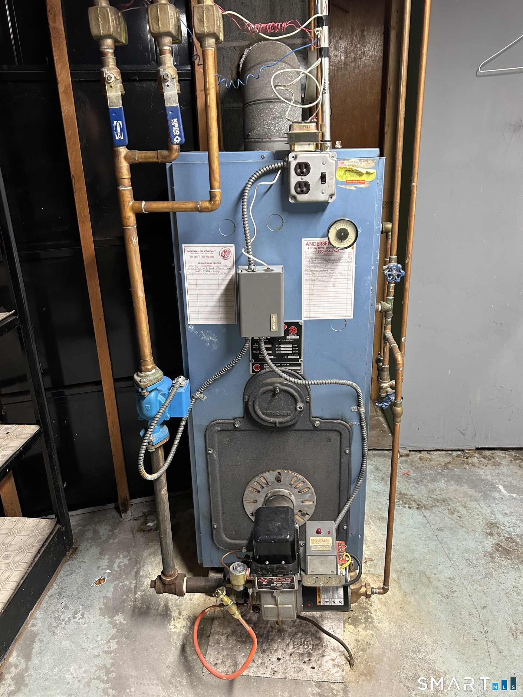 783 Buddington Road Groton, CT 06340 - Photo 26 of 35 a room with gym equipment