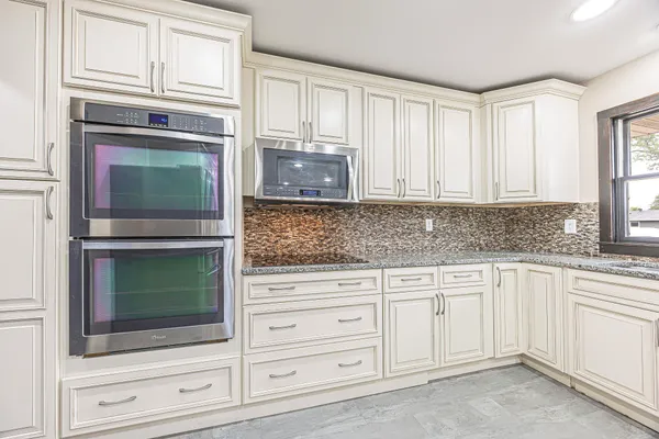 $399,900 | 322 4th Avenue Southeast, Hillsboro, ND 58045