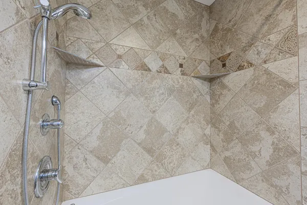 $399,900 | 322 4th Avenue Southeast, Hillsboro, ND 58045