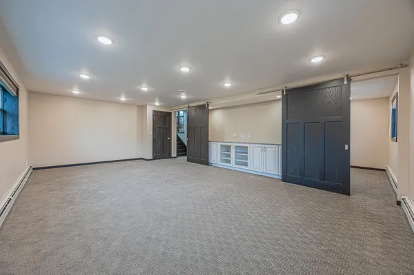 $399,900 | 322 4th Avenue Southeast, Hillsboro, ND 58045